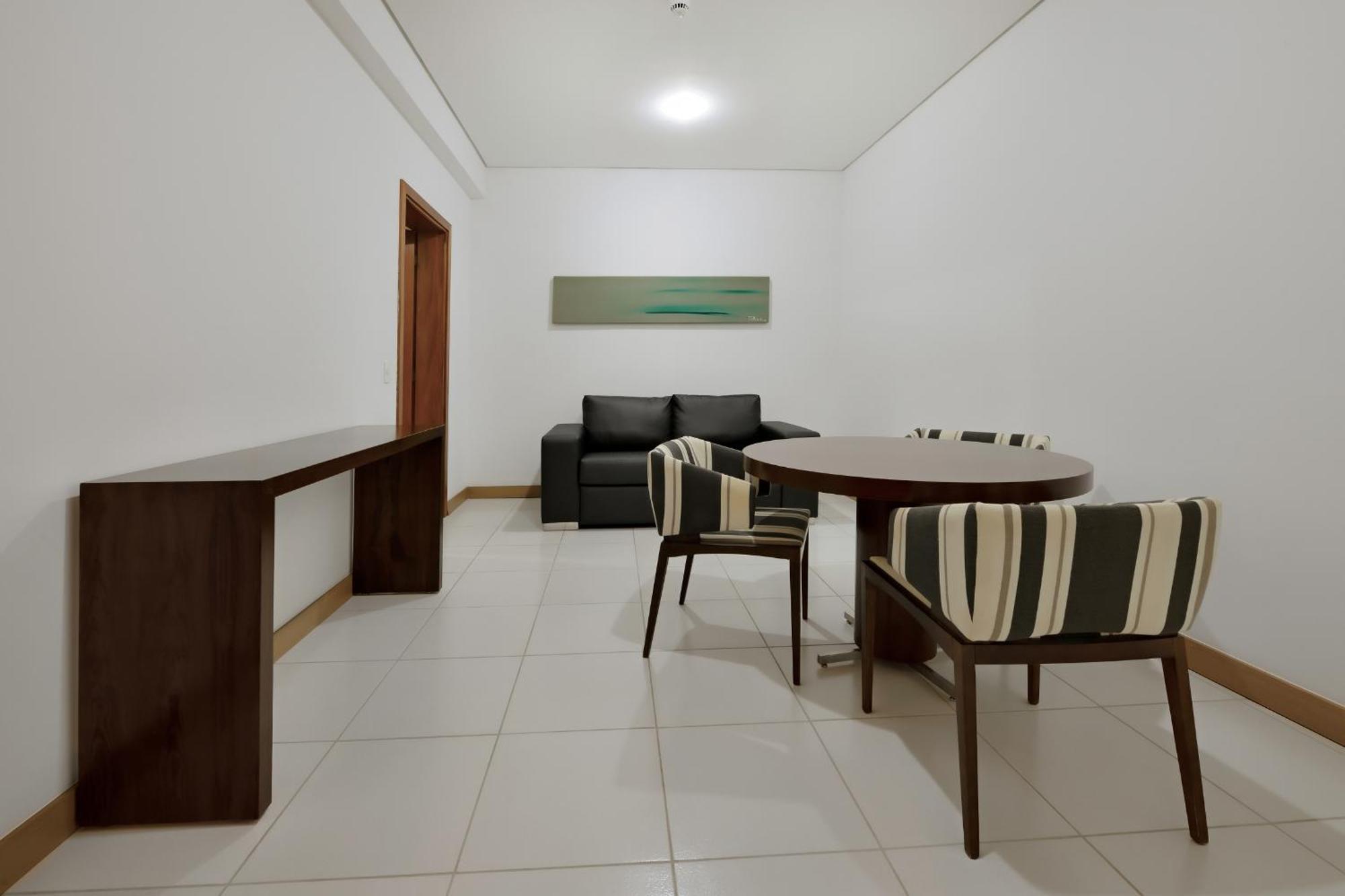 Garden Hotel 3*